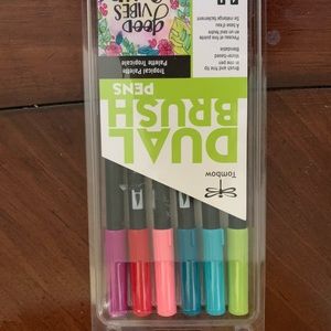 Tombow dual tip pens new in package